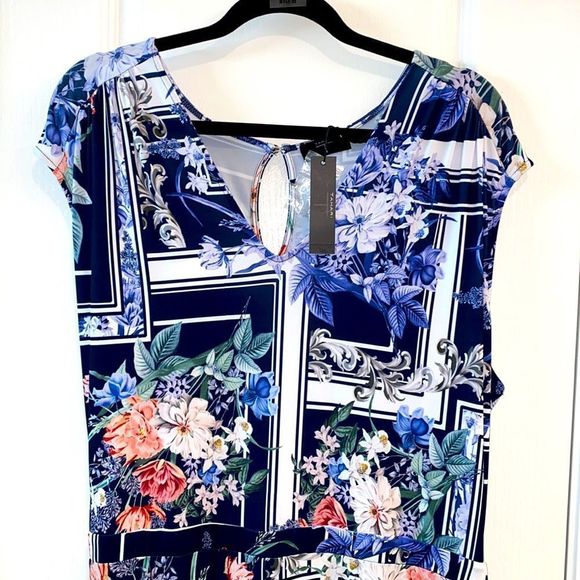 ❤️TAHARI PRINT WIDE LEG JUMPSUIT - Picture 3 of 7